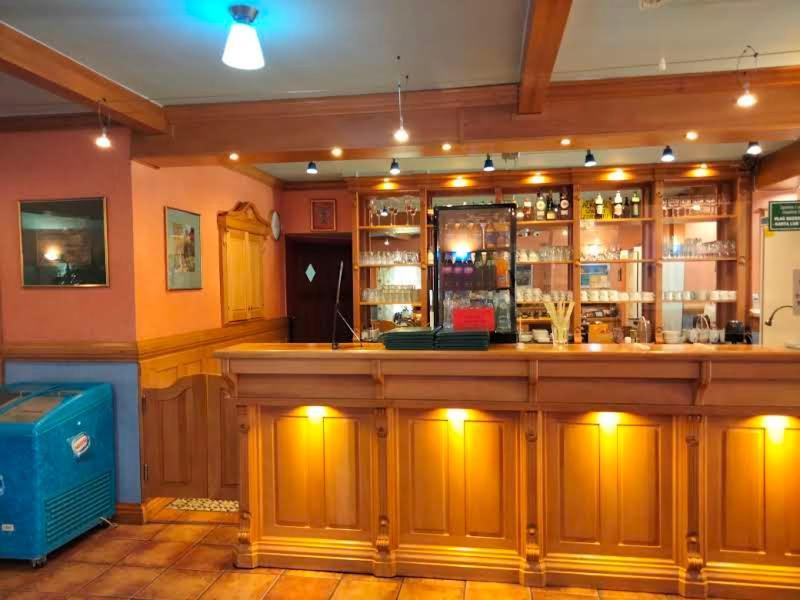 Zajazd Restauracja Machliny מראה חיצוני תמונה