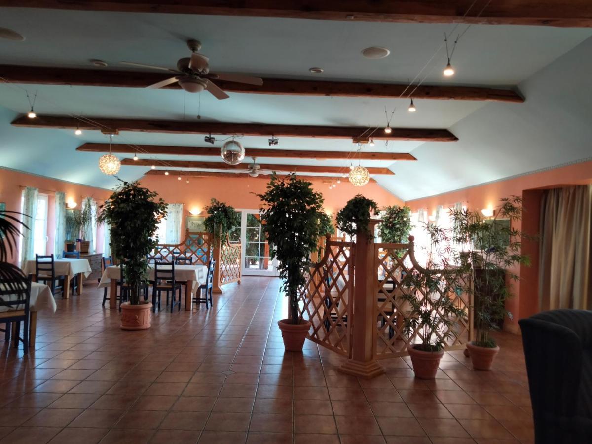 Zajazd Restauracja Machliny מראה חיצוני תמונה