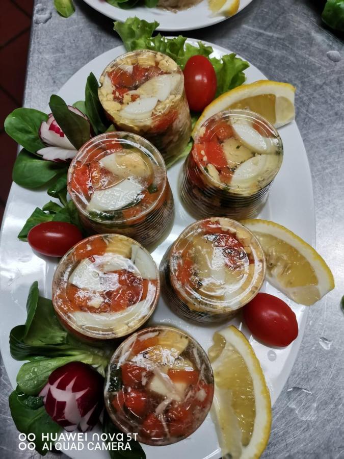 Zajazd Restauracja Machliny מראה חיצוני תמונה