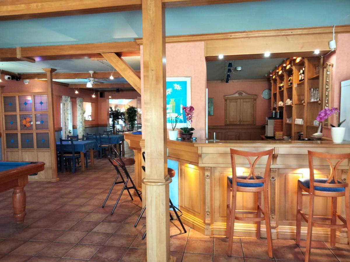 Zajazd Restauracja Machliny מראה חיצוני תמונה